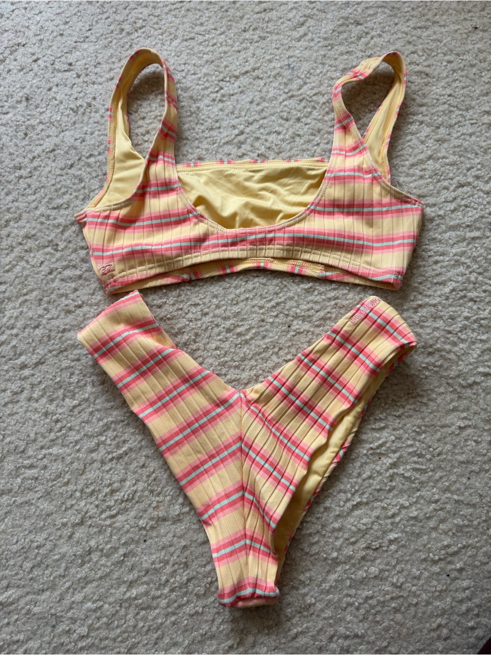 Billabong Bikini set - Picture 2 of 2